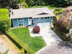 9236 NE 136th Place, Kirkland WA 98034
