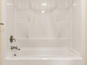9236 NE 136th Place, Kirkland WA 98034