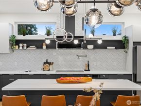 5114 15th Avenue S, Seattle WA 98108