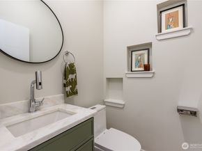 5114 15th Avenue S, Seattle WA 98108