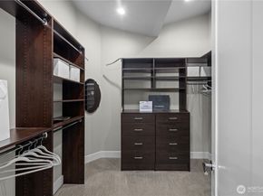 16908 SE 34th Street, Bellevue WA 98008