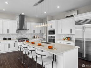 16908 SE 34th Street, Bellevue WA 98008