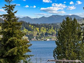16908 SE 34th Street, Bellevue WA 98008