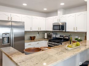 418 17th Street SE 1D, Auburn WA 98002