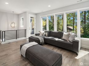 7226 NE 129th Street, Kirkland WA 98034