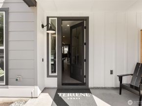 446 222nd Place SE, Sammamish WA 98074