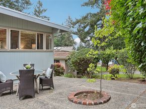 12226 SE 25th Street, Bellevue WA 98005