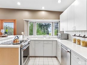 12226 SE 25th Street, Bellevue WA 98005
