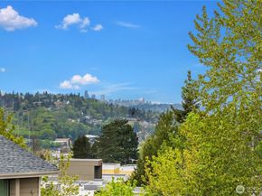 1319 S Puget Drive D34, Renton WA 98055