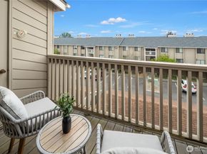 1319 S Puget Drive D34, Renton WA 98055