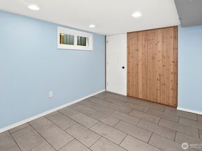 4045 2nd Avenue NE, Seattle WA 98105