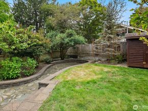 4045 2nd Avenue NE, Seattle WA 98105