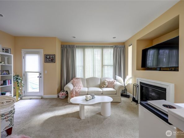 11023 SE 240 Street C2, Kent WA 98031