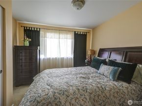 11023 SE 240 Street C2, Kent WA 98031