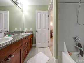 11023 SE 240 Street C2, Kent WA 98031