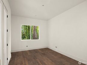 5222 Forest Avenue SE, Mercer Island WA 98040