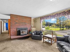 19525 86th Avenue W, Edmonds WA 98026