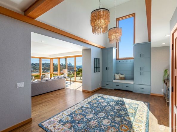 2506 W Halladay Street, Seattle WA 98199