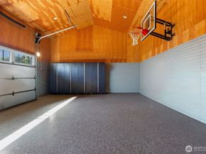 2506 W Halladay Street, Seattle WA 98199