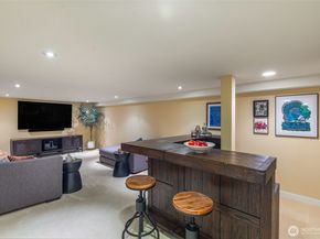 2506 W Halladay Street, Seattle WA 98199