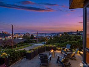 2506 W Halladay Street, Seattle WA 98199