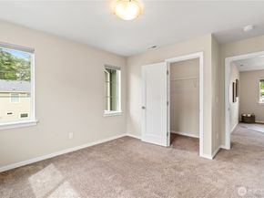 17712 88th Place NE, Bothell WA 98011