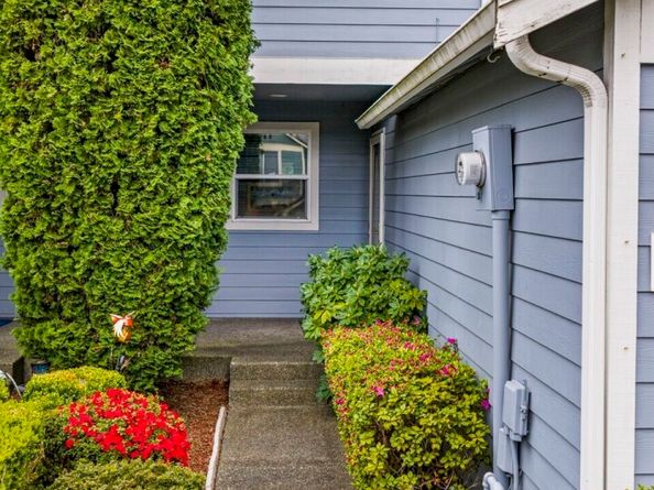 1143 Windy Beach Lane, Silverdale WA 98383