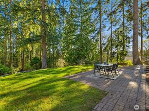 18330 47th Place NE, Lake Forest Park WA 98155
