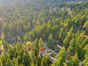 18330 47th Place NE, Lake Forest Park WA 98155