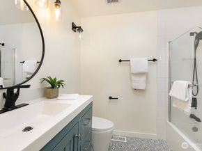 15812 NE 106th Street, Redmond WA 98052