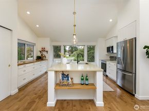 15812 NE 106th Street, Redmond WA 98052