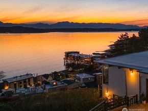 3831 58th Avenue SW, Seattle WA 98116
