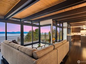 3831 58th Avenue SW, Seattle WA 98116