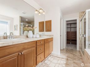 3463 NE Madison Way, Issaquah WA 98029