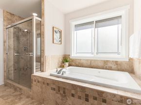 3463 NE Madison Way, Issaquah WA 98029