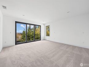 16036 SE 44TH Court, Bellevue WA 98006