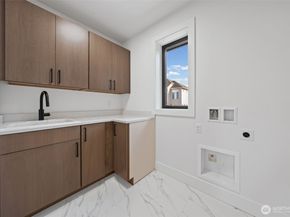 16036 SE 44TH Court, Bellevue WA 98006