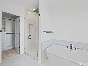 16036 SE 44TH Court, Bellevue WA 98006