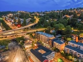 3318 30th Avenue SW B409, Seattle WA 98126
