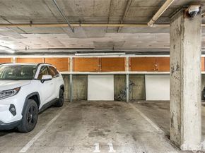 3318 30th Avenue SW B409, Seattle WA 98126