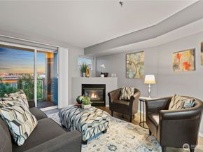 3318 30th Avenue SW B409, Seattle WA 98126