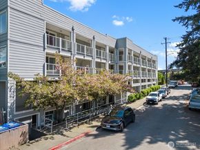 3318 30th Avenue SW B409, Seattle WA 98126