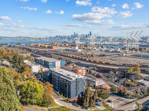 3318 30th Avenue SW B409, Seattle WA 98126