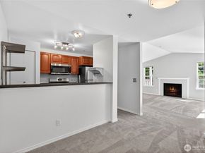 19230 Forest Park Drive NE A201, Lake Forest Park WA 98155