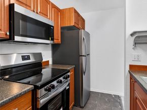 19230 Forest Park Drive NE A201, Lake Forest Park WA 98155