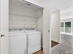 19230 Forest Park Drive NE A201, Lake Forest Park WA 98155