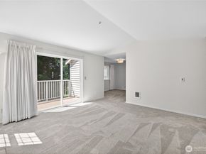 19230 Forest Park Drive NE A201, Lake Forest Park WA 98155