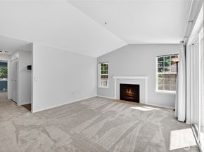 19230 Forest Park Drive NE A201, Lake Forest Park WA 98155