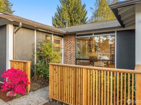 2001 SE 17th Court S, Renton WA 98055