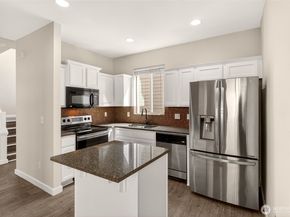 335 NE GRAHAM Avenue, Renton WA 98059